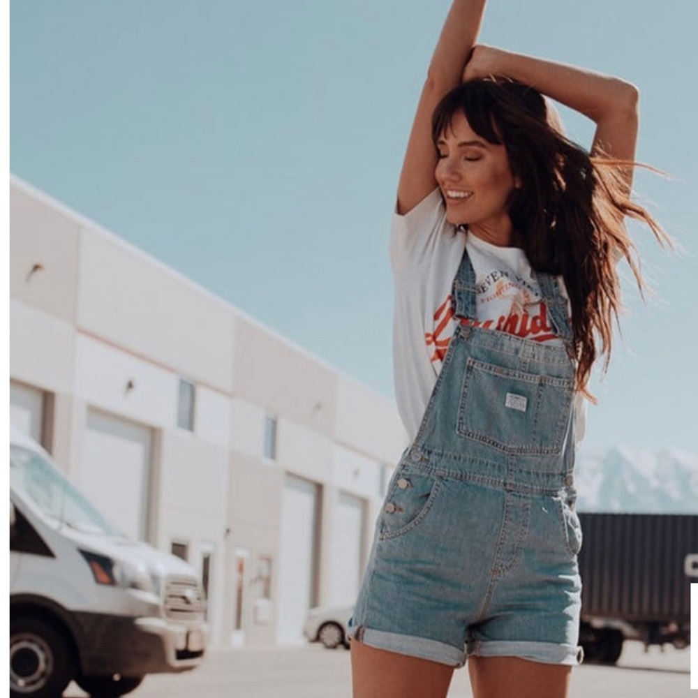 The cutest overalls!